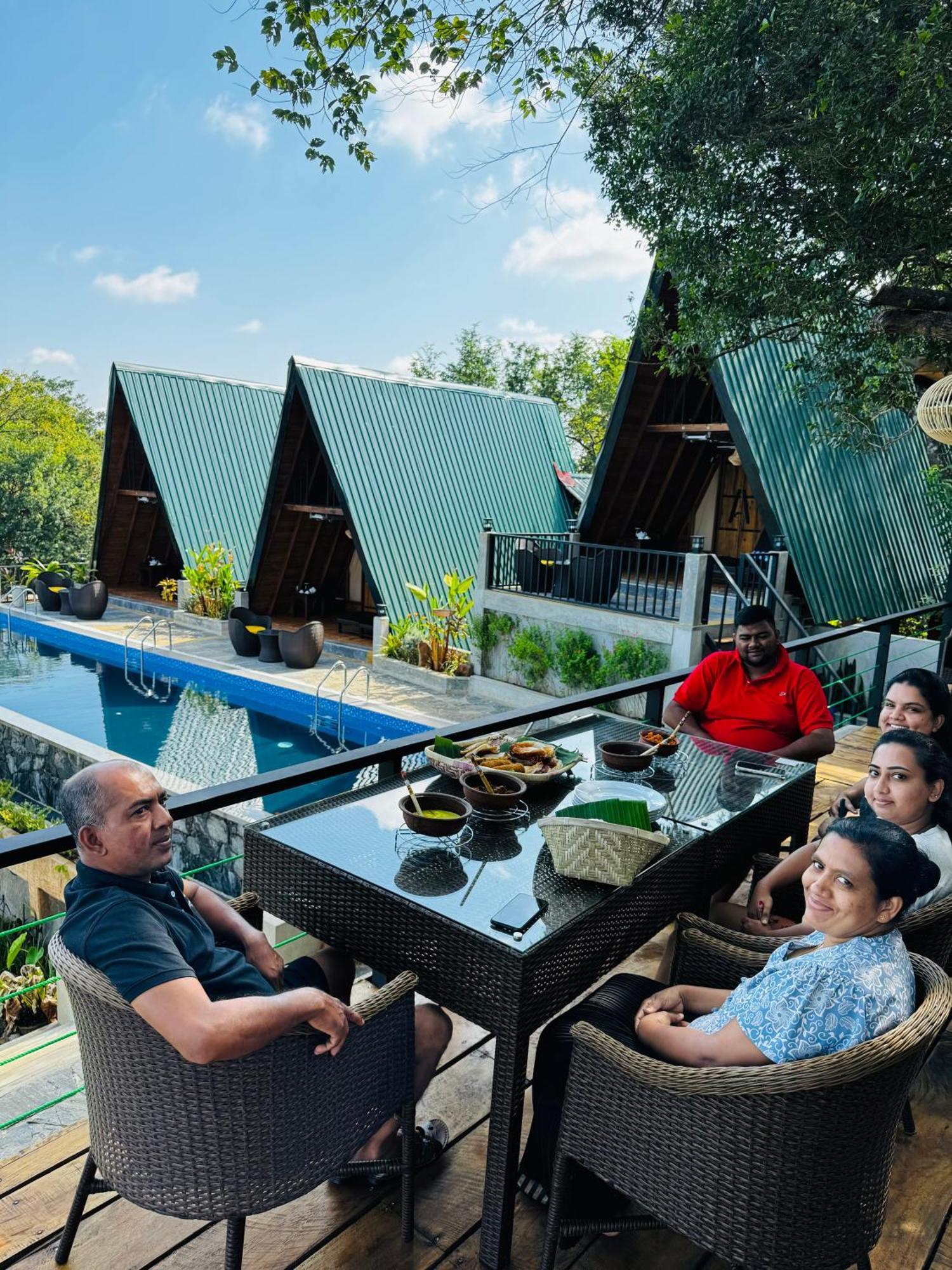 Sundown Lake Hotel & Spa 哈伯勒内 外观 照片